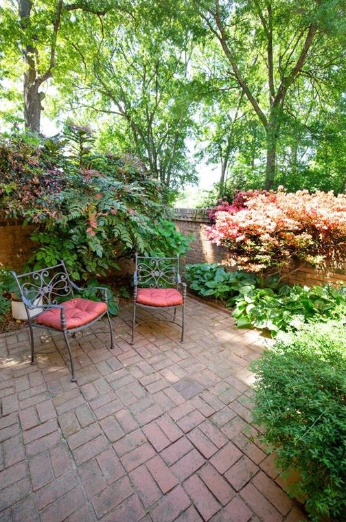 266 Adair St, Decatur GA  30030-2939 exterior