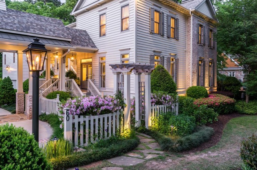 60 Fowler Ave, Roswell, GA 30075-3542
