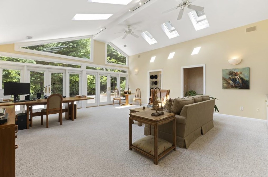 3249 Teton Dr, Atlanta GA 30339-4341 exterior