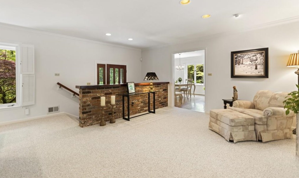 3249 Teton Dr, Atlanta GA 30339-4341 exterior