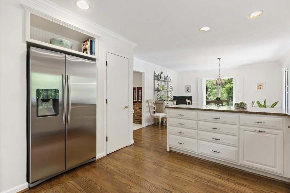 3249 Teton Dr, Atlanta GA 30339-4341 exterior