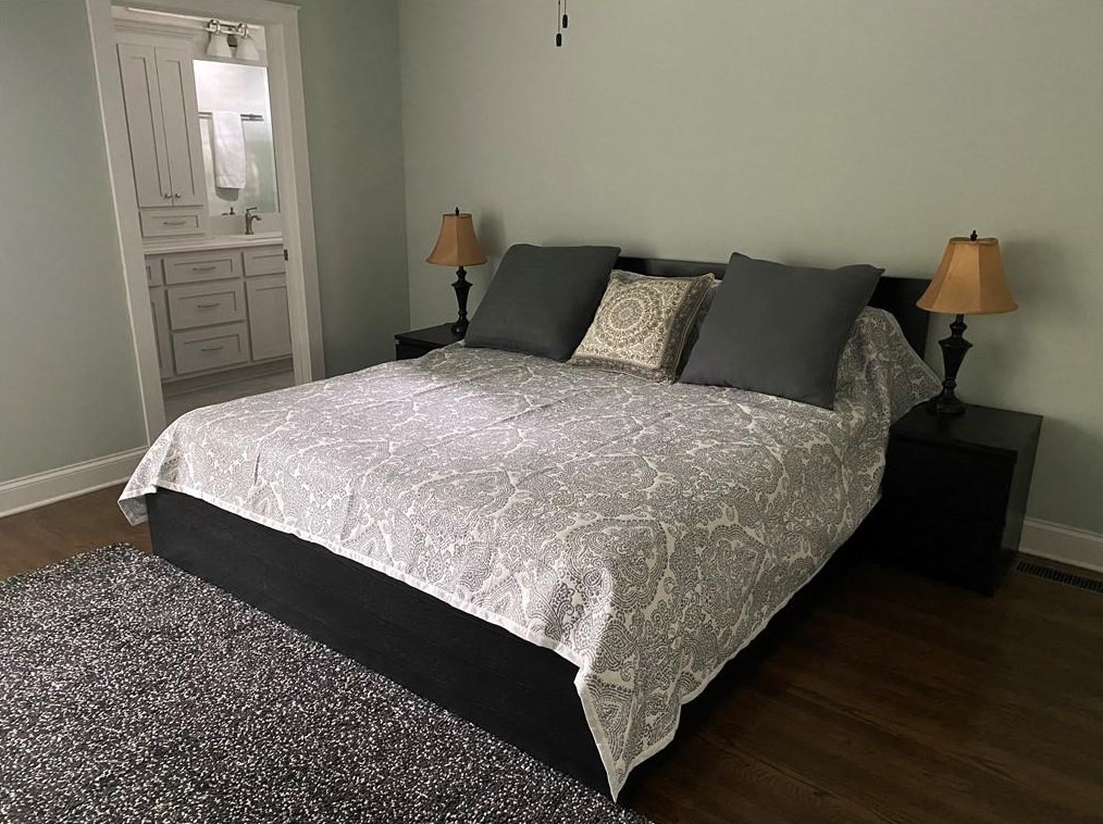 631 Lake Dr, Decatur GA  30030-3535 exterior