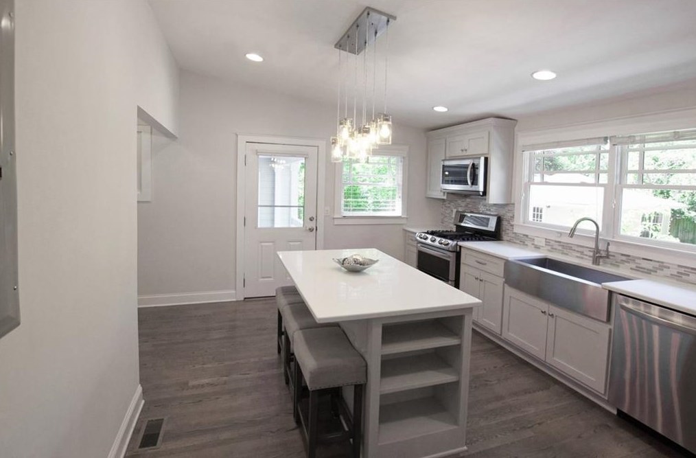 631 Lake Dr, Decatur GA  30030-3535 exterior