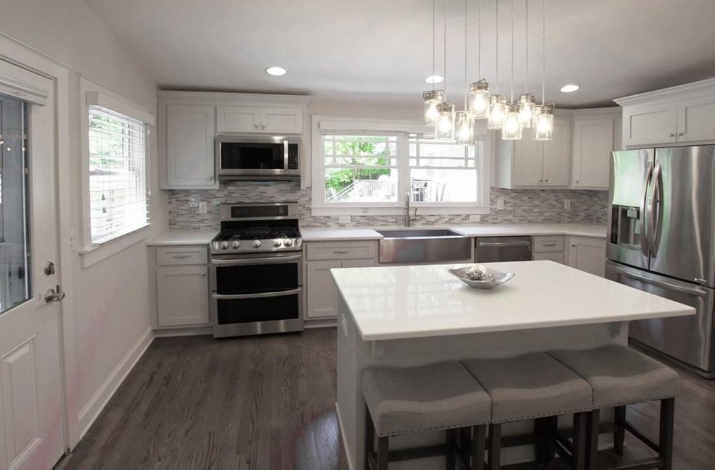 631 Lake Dr, Decatur GA  30030-3535 exterior