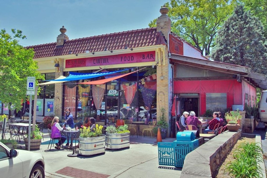 631 Lake Dr, Decatur GA  30030-3535 exterior