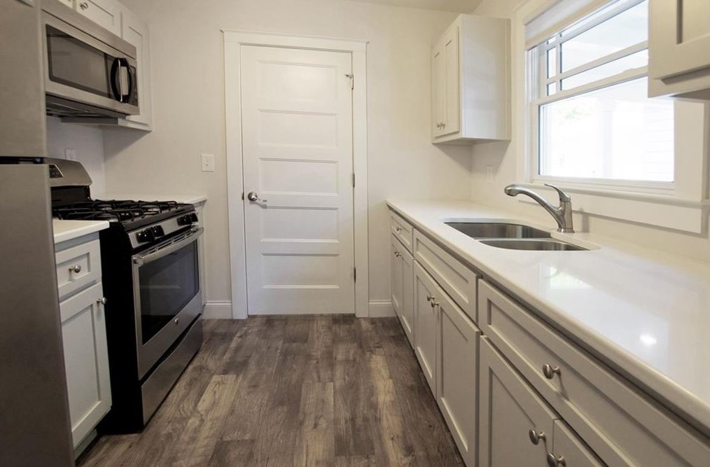 631 Lake Dr, Decatur GA  30030-3535 exterior