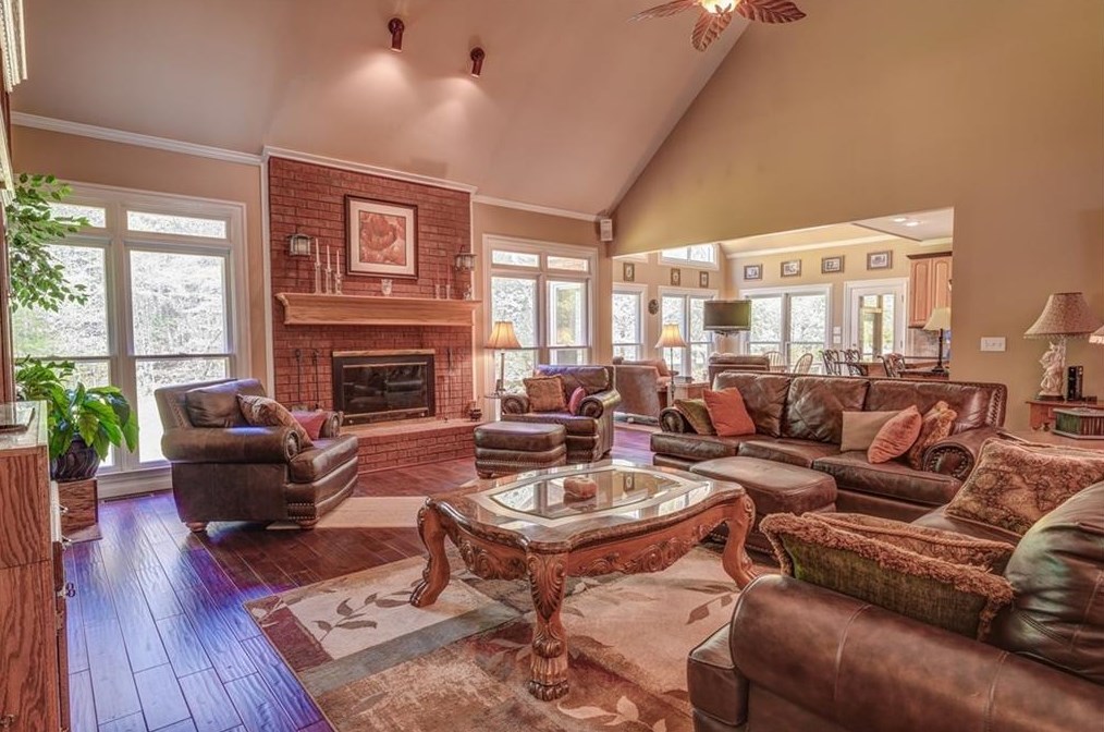 60 Hickory Hill Dr, Oxford, GA 30054