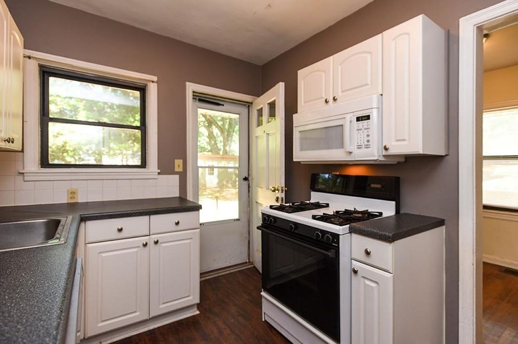 680 Medlock Rd, Decatur GA  30033-5536 exterior