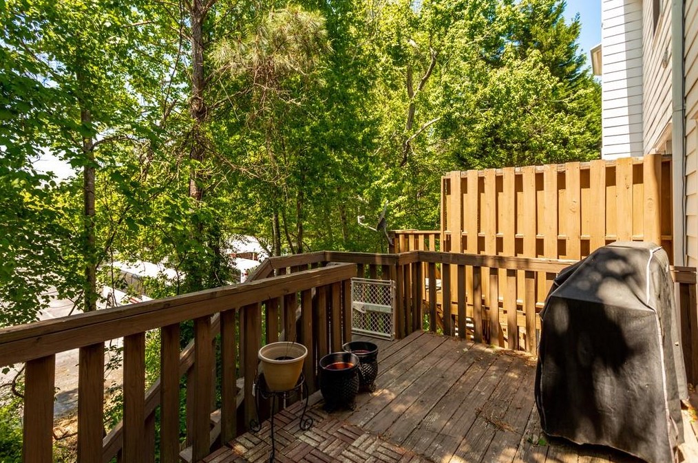 5327 Pinnacle Peak Ln, Norcross, GA 30071