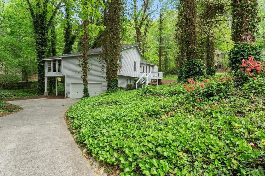 5210 Ferry Creek Ln, Acworth, GA 30102-2534