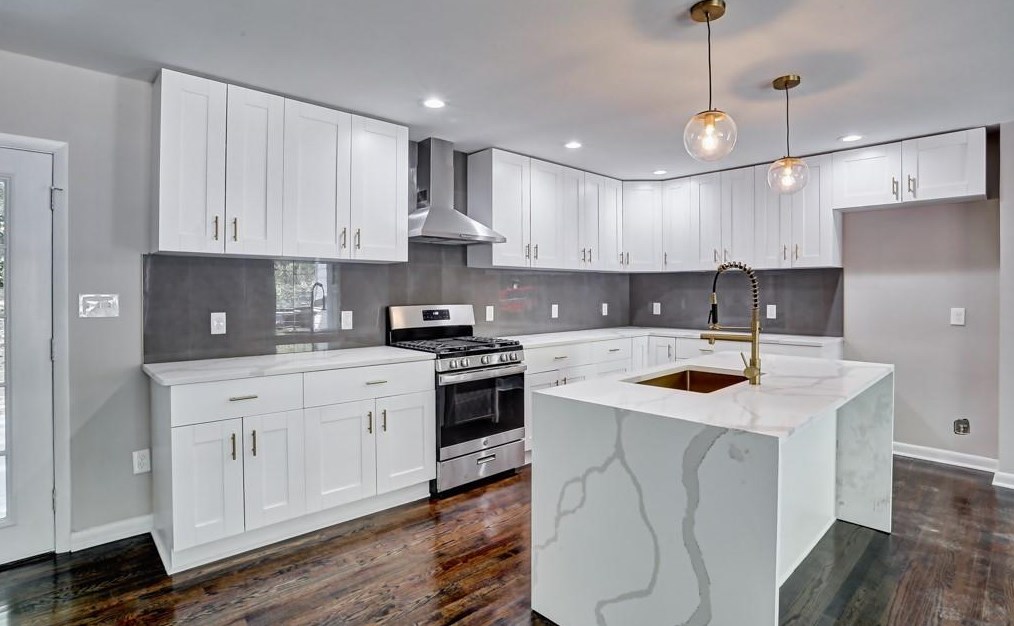 2281 Shamrock Dr, Decatur GA  30032-7142 exterior