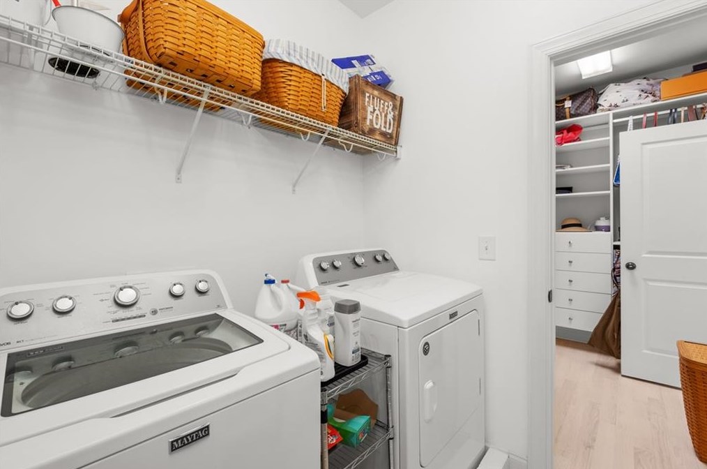 305 Valley Brook Way, Atlanta GA  30342-3378 exterior