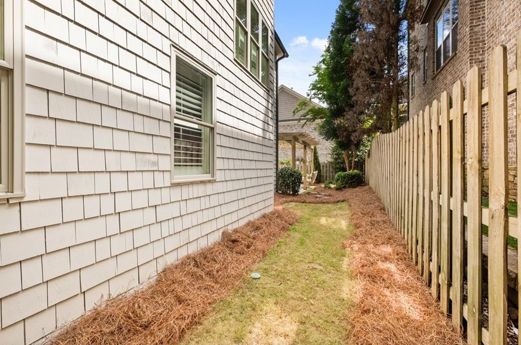 305 Valley Brook Way, Atlanta GA  30342-3378 exterior