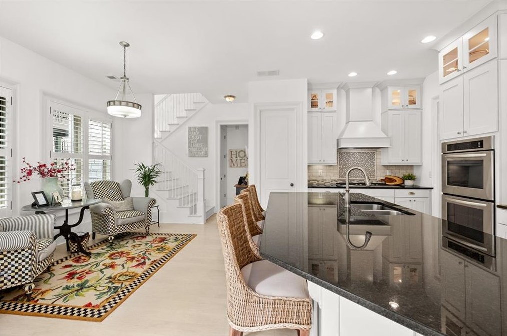 305 Valley Brook Way, Atlanta GA  30342-3378 exterior