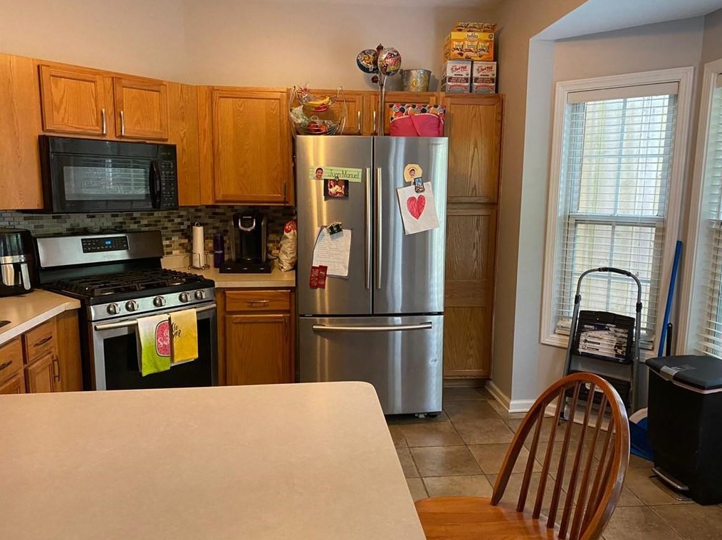 2172 Millgate Ln, Buford, GA 30519