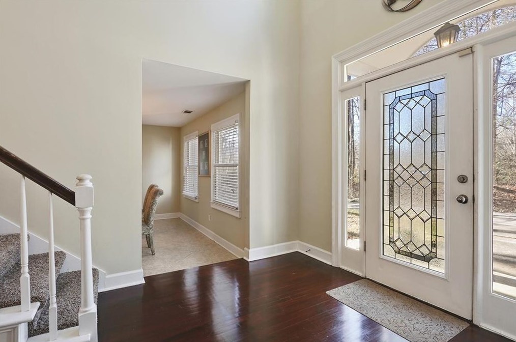 515 Spring Gate Ln, Alpharetta, GA 30009-3498