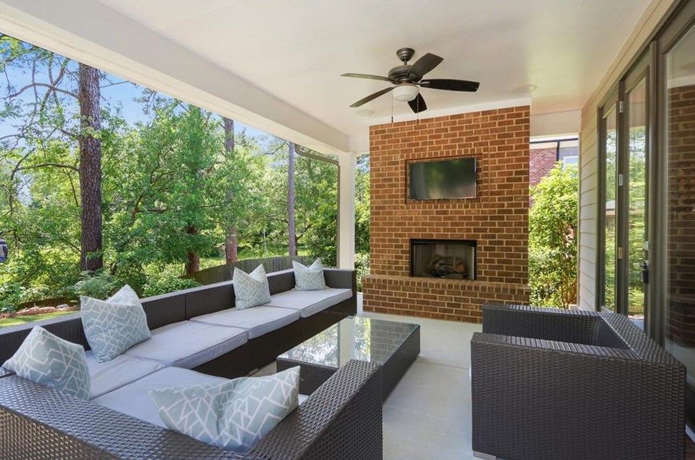 1139 Wimberly Rd, Atlanta GA  30319-2636 exterior