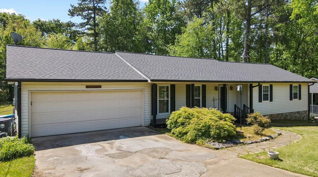 2778 William Cir, Dacula, GA 30019