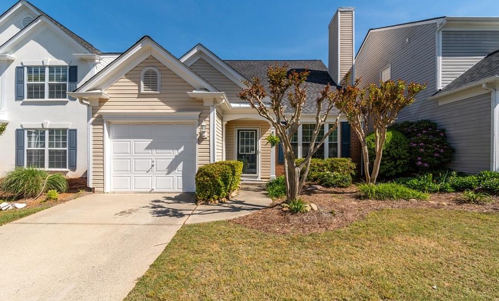 114 Devonshire Dr, Alpharetta, GA 30022-1610
