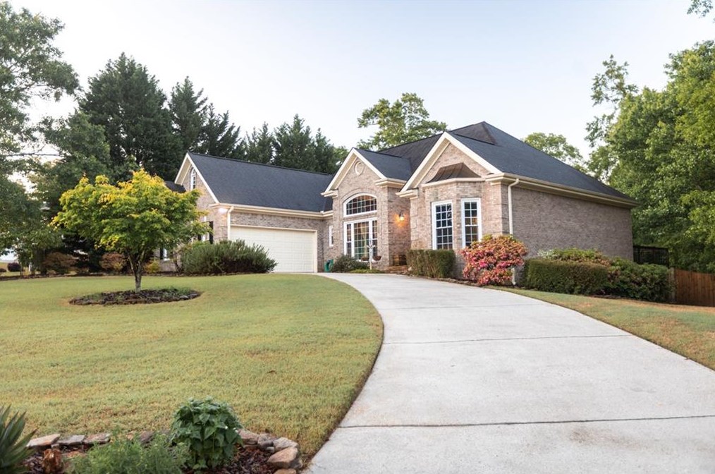 1018 Justin Circle, Social Circle, GA 30025