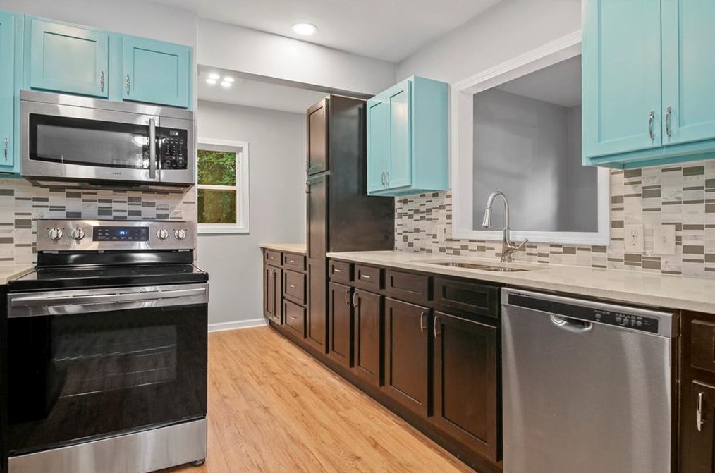 964 Forrest Blvd, Decatur GA  30030-4729 exterior