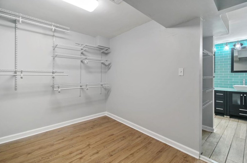 964 Forrest Blvd, Decatur GA  30030-4729 exterior