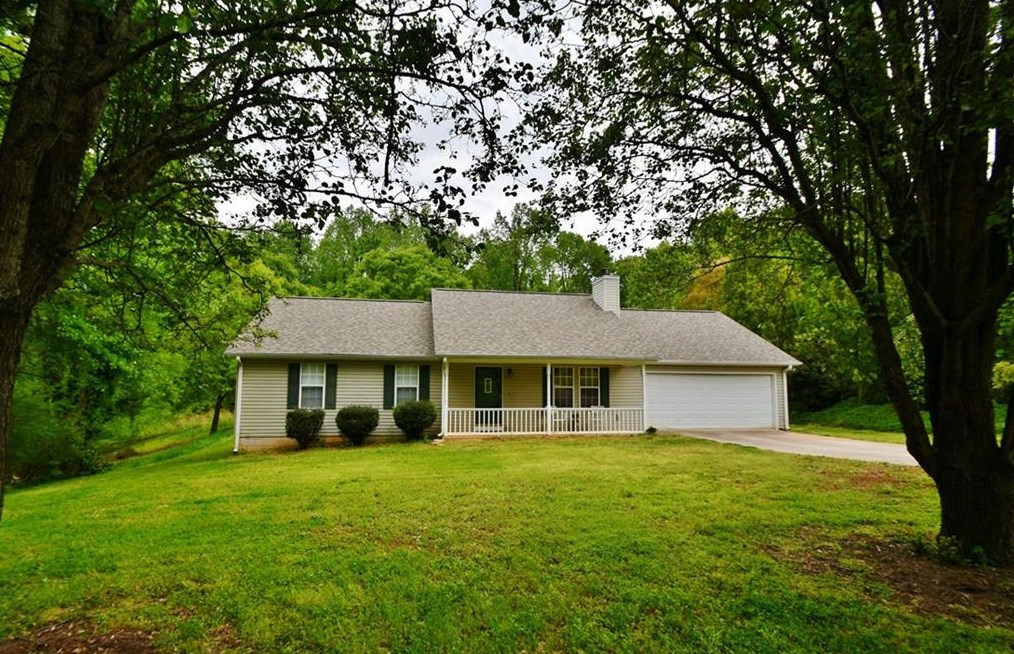 3306 Wilkerson Dr, Gainesville, GA 30506
