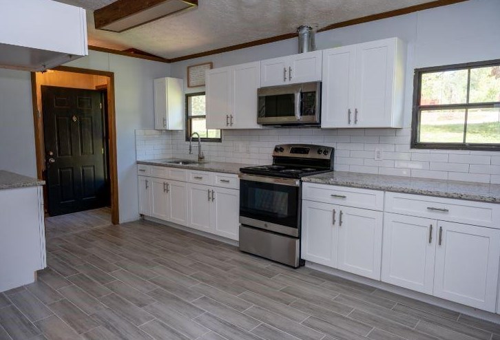 5401 Mountain Lake Ter, Gainesville GA  30506-2316 exterior