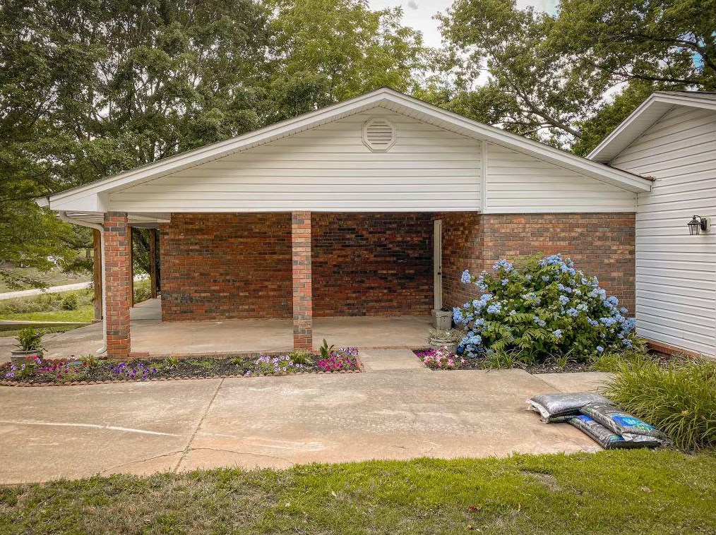 145 Twin River Rd, Demorest, GA 30535