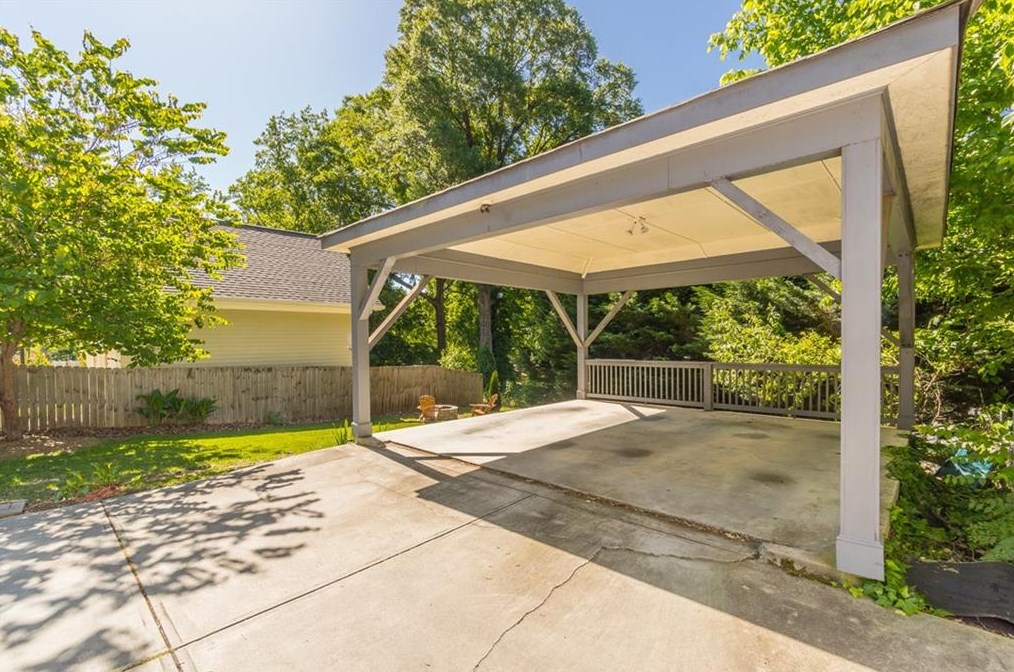 226 Maxwell St, Decatur GA  30030-4209 exterior