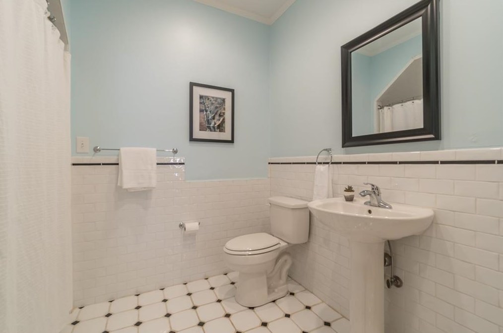 226 Maxwell St, Decatur GA  30030-4209 exterior