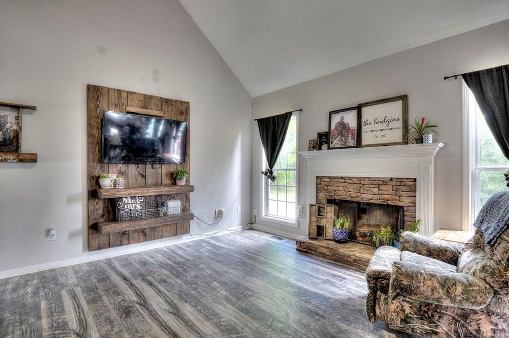 16 Bay Ct, Euharlee, GA 30120-5500