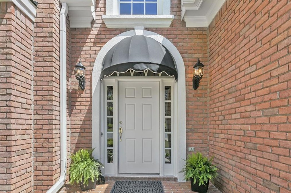 330 Sharpe Ln, Alpharetta, GA 30022-4881