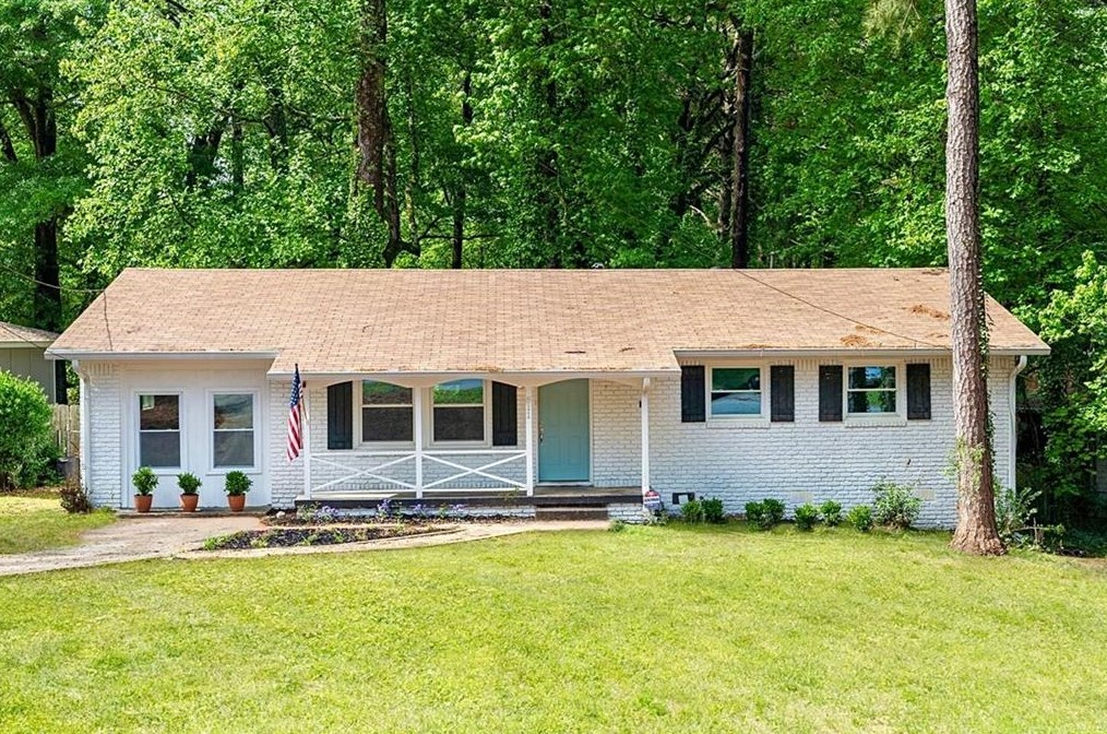 811 Cinderella Way, Decatur GA  30033-5834 exterior