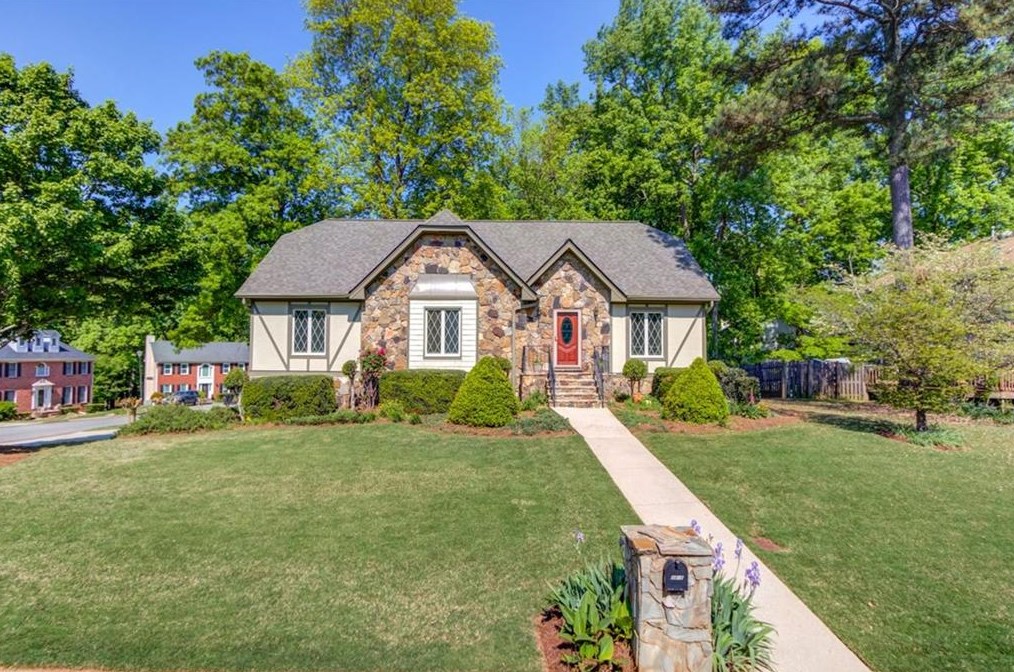 2415 Stable Gate, Lawrenceville, GA 30043-4032