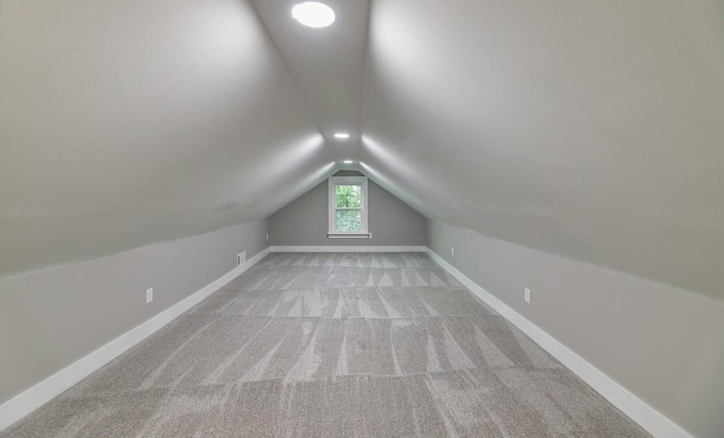 5625 Roberts Dr, Atlanta GA  30338-2733 exterior