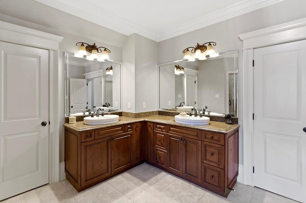 3389 Woodrow Way, Atlanta GA  30319-2448 exterior