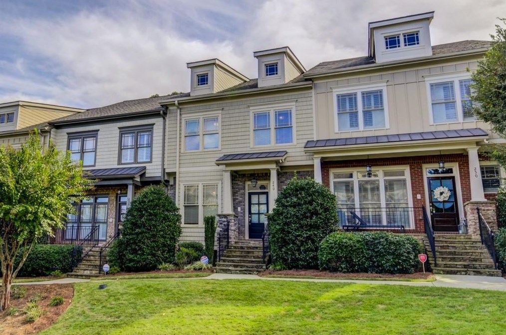 240 Mystic Ridge Hl, Atlanta, GA 30342