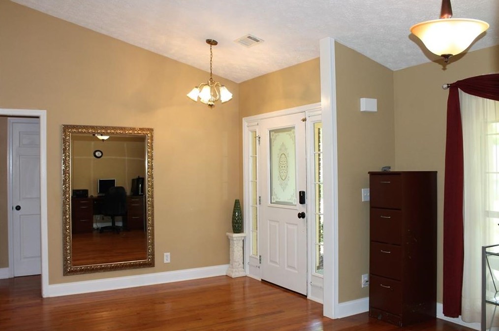 3047 Evonshire Ln, Dacula, GA 30019-2932