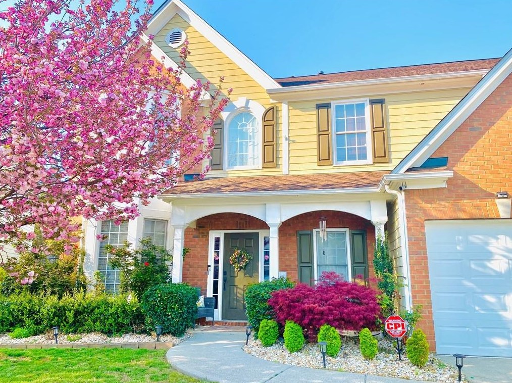 155 Quay Cir, Alpharetta, GA 30009-6529