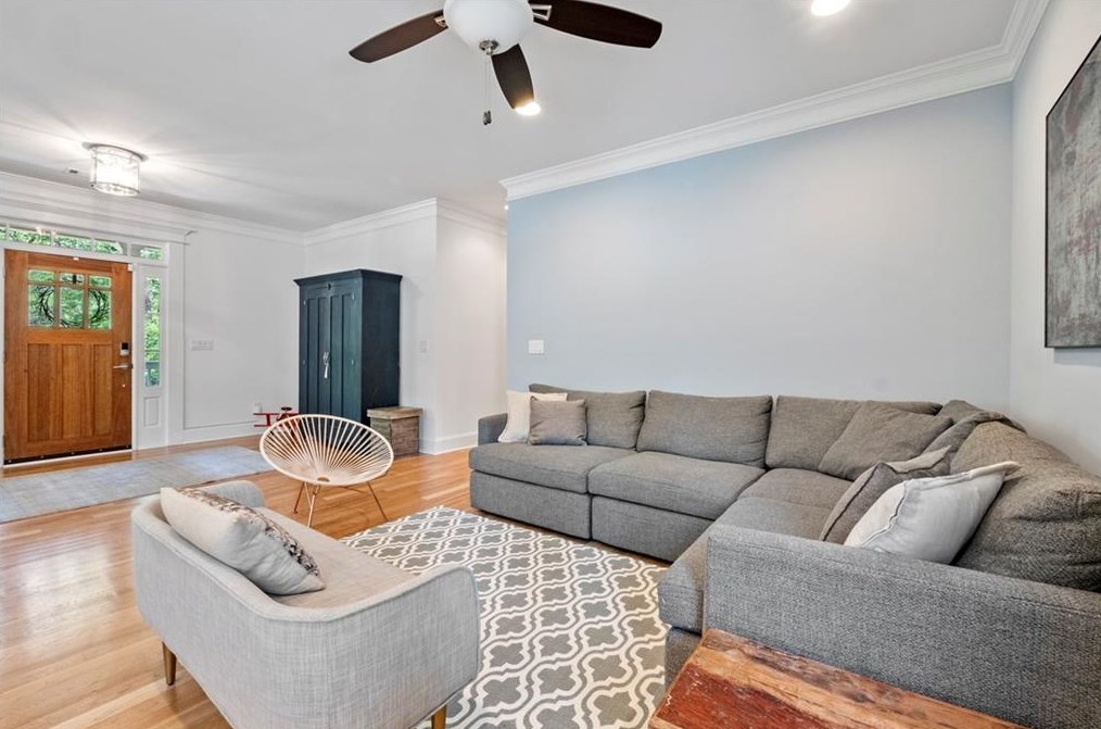 2505 Midway Rd, Decatur GA  30030-4565 exterior