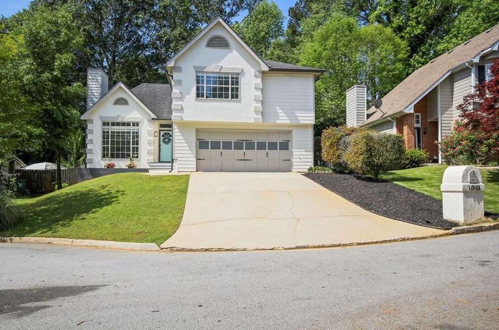 1098 Ashbury Dr, Decatur, GA 30030-4165