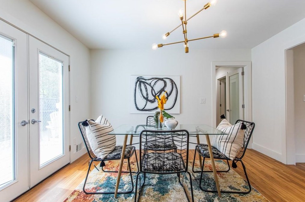 3093 Mount Olive Dr, Decatur GA  30033-3027 exterior