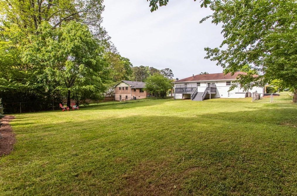 3093 Mount Olive Dr, Decatur GA  30033-3027 exterior