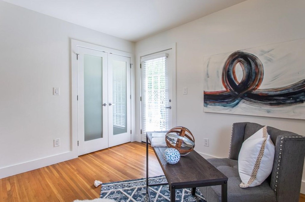 3093 Mount Olive Dr, Decatur GA  30033-3027 exterior