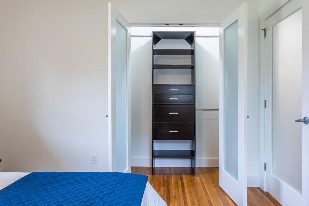 3093 Mount Olive Dr, Decatur GA  30033-3027 exterior