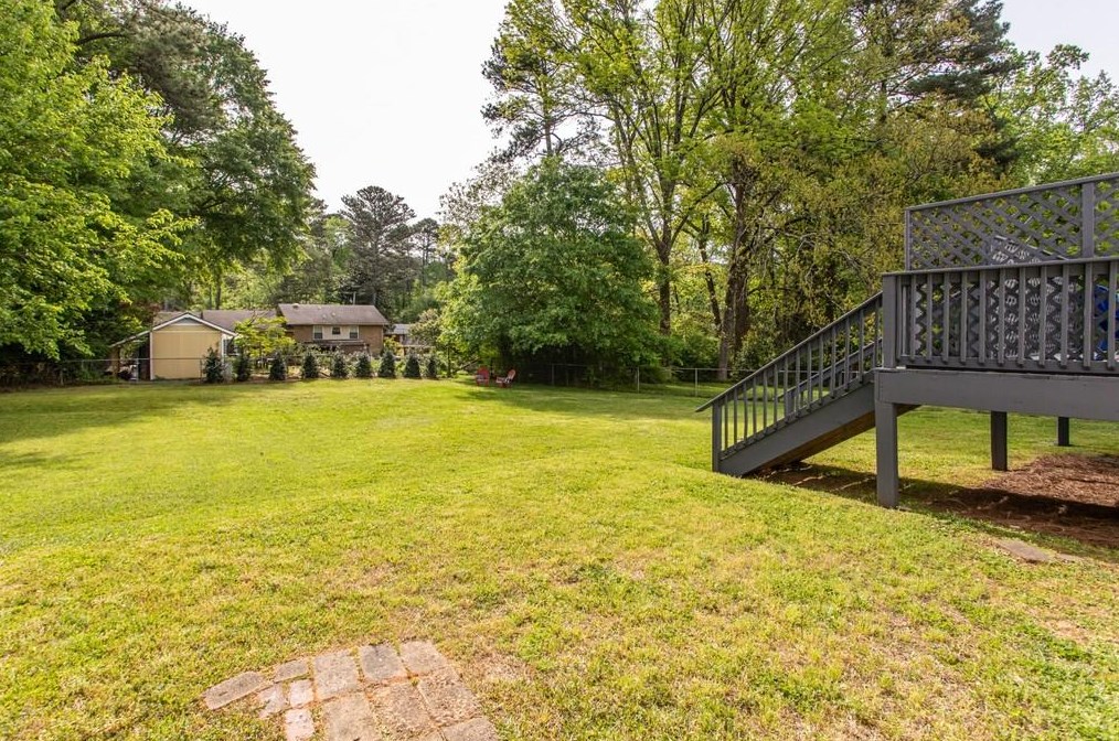 3093 Mount Olive Dr, Decatur GA  30033-3027 exterior