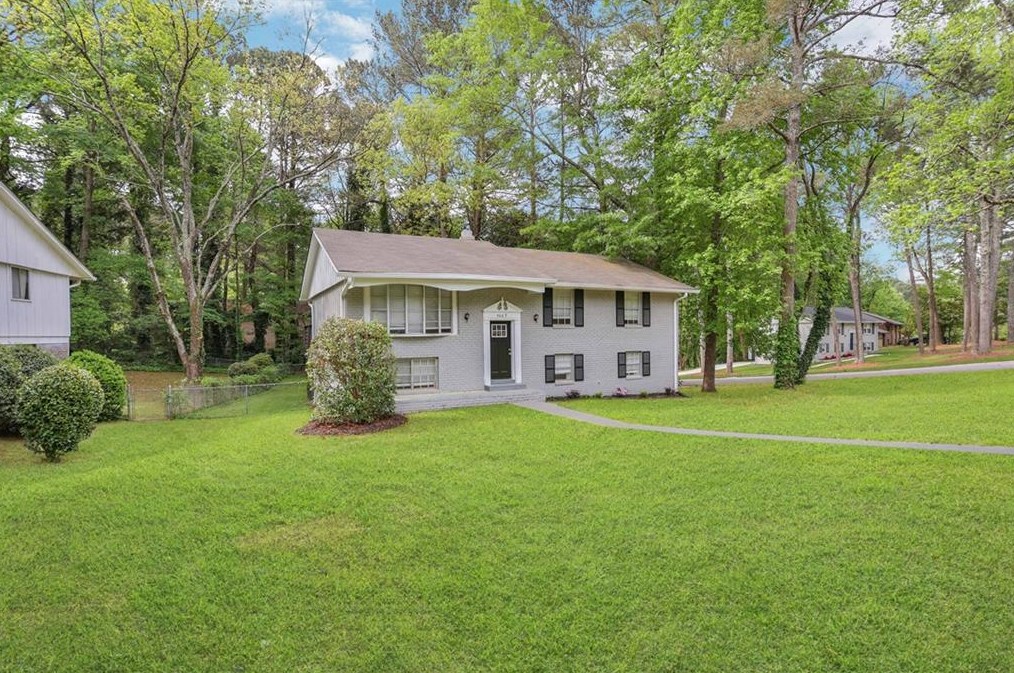 4669 Birch Ridge Trl, Stone Mountain, GA 30083
