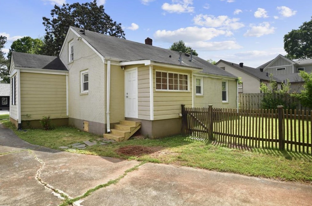 1686 Newton Ave, Atlanta GA  30316-2116 exterior