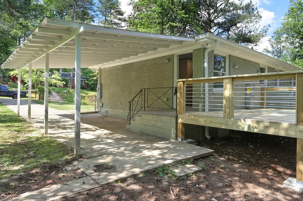 3127 Beech Dr, Decatur GA 30032-2400 exterior